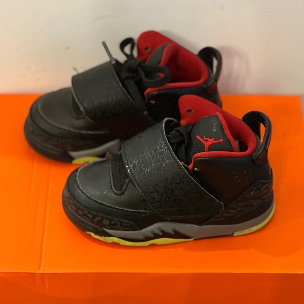 Jordan Son of Mars Sneakers